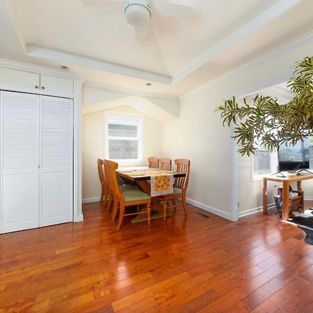 Spacious Renovated Petaluma Home- Pool Table, Fire Pit, Parking Exterior photo