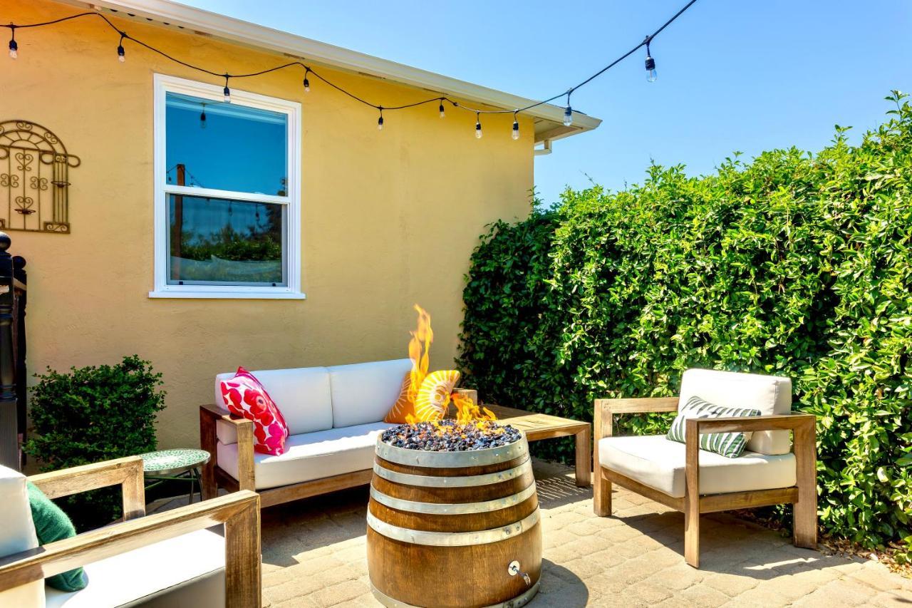 Spacious Renovated Petaluma Home- Pool Table, Fire Pit, Parking Exterior photo