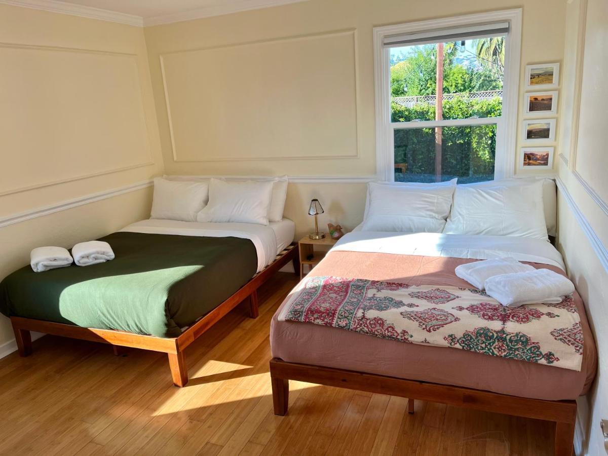 Spacious Renovated Petaluma Home- Pool Table, Fire Pit, Parking Exterior photo