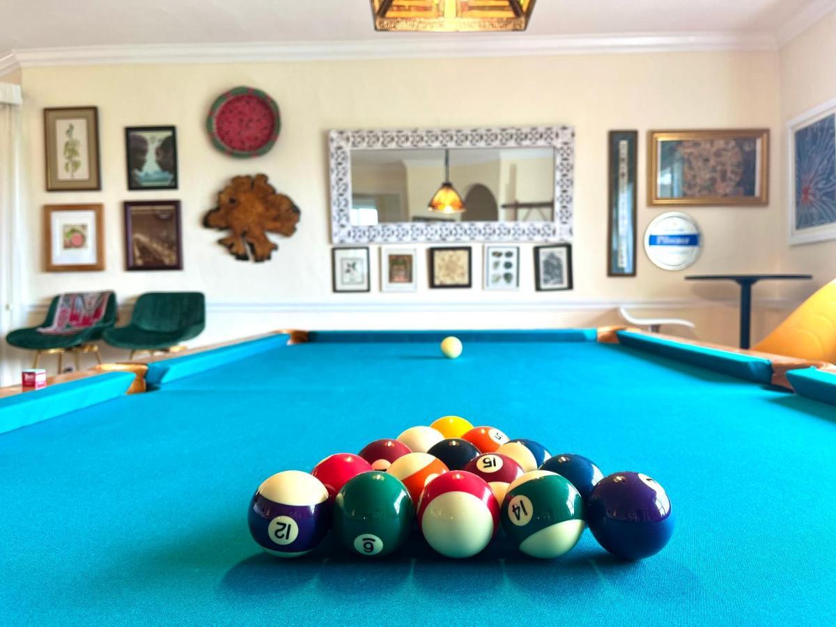 Spacious Renovated Petaluma Home- Pool Table, Fire Pit, Parking Exterior photo